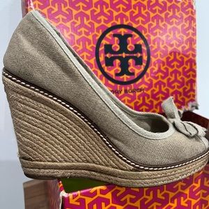 Tory, Burch, Jackie wedges